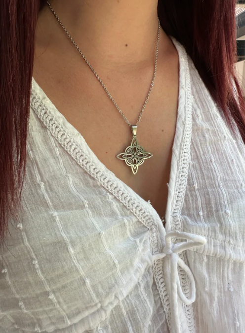 Nœud de sorcière argenté - REF: C10